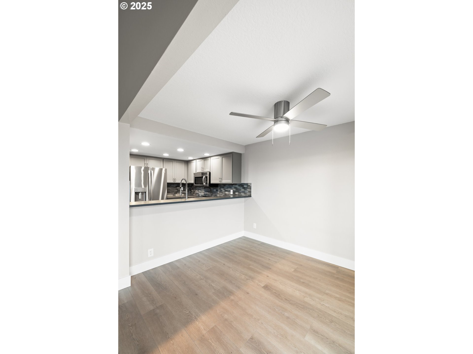 Photo #20: 434093532 Listing: Photo #20