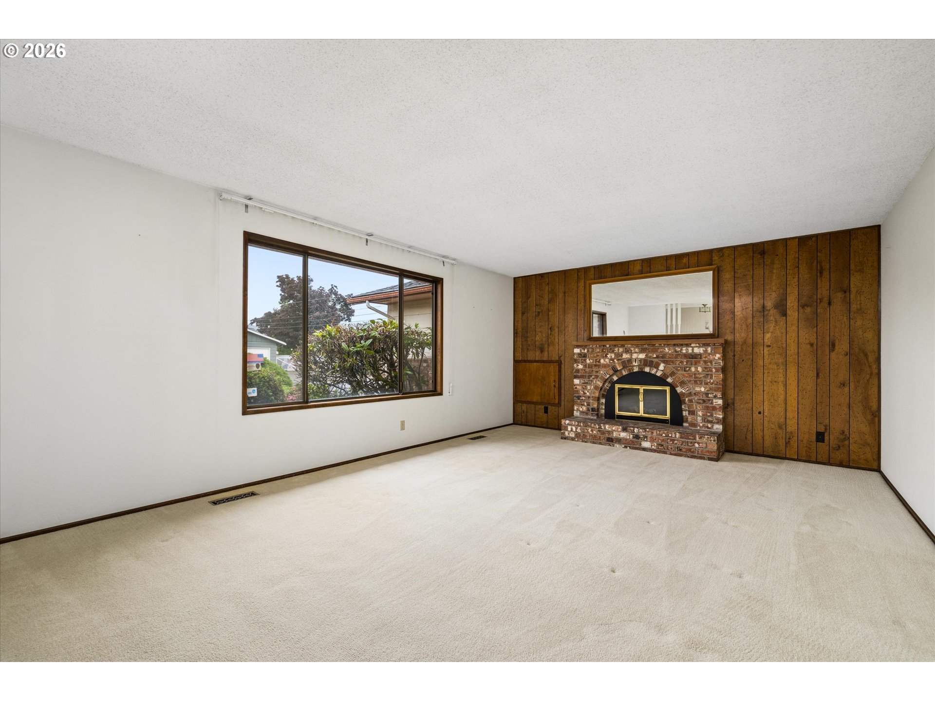 Property photo 7 of 40