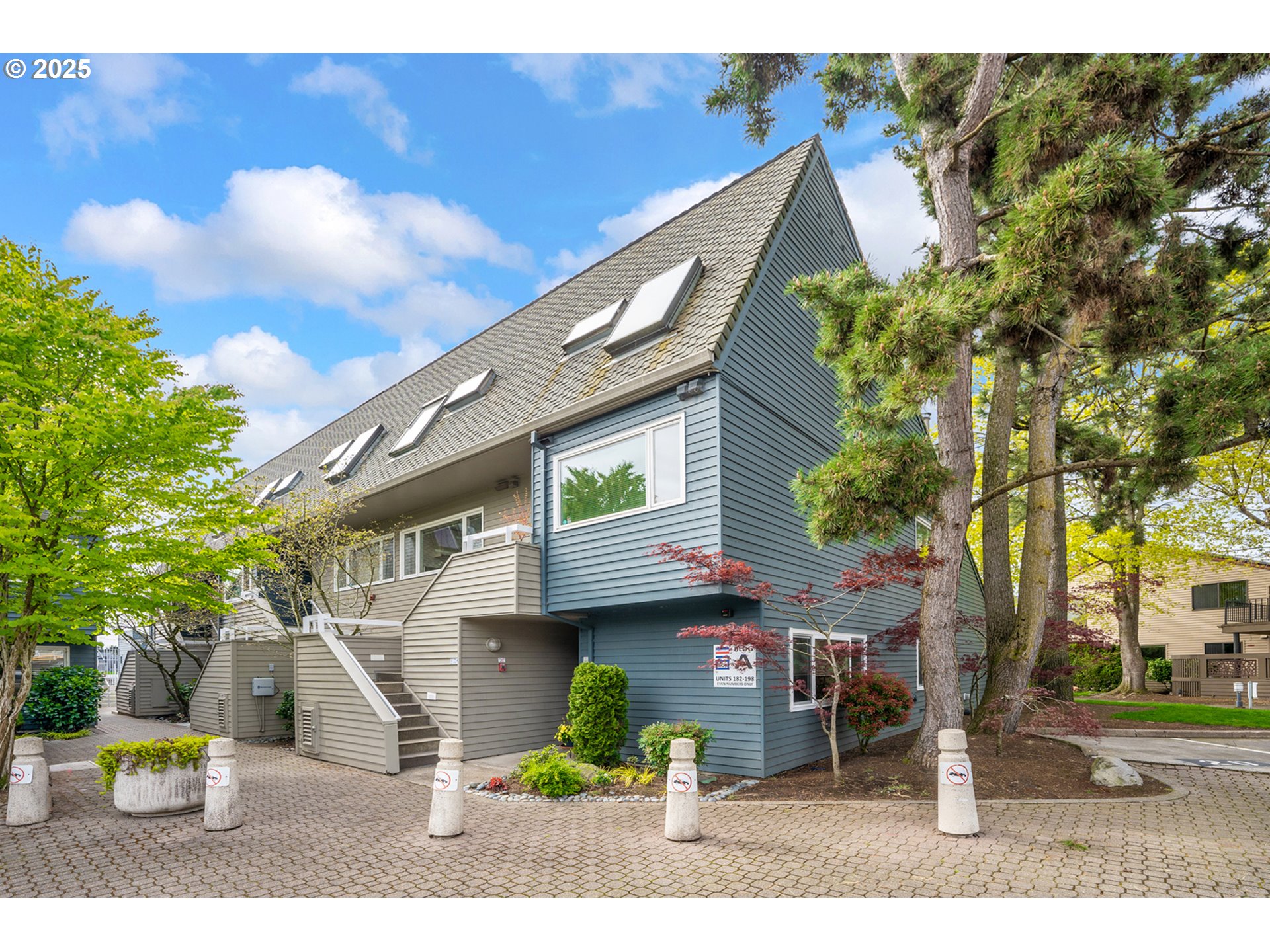 MLS: 435340265 Condo For Sale