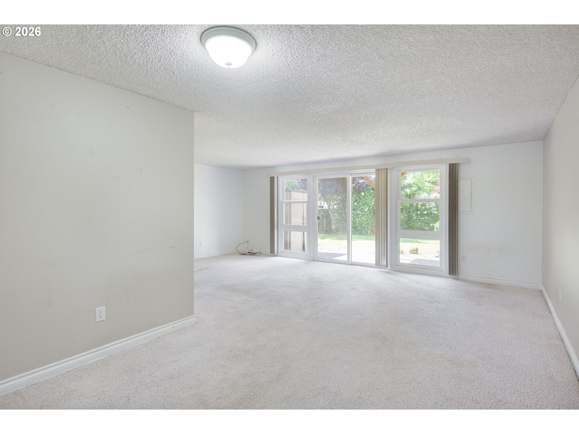 Photo #4: 436509351 Listing: Photo #4