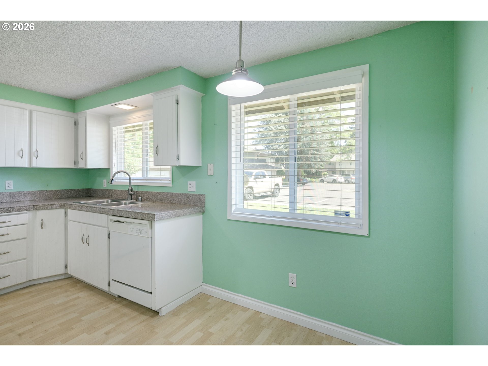 Photo #8: 436509351 Listing: Photo #8