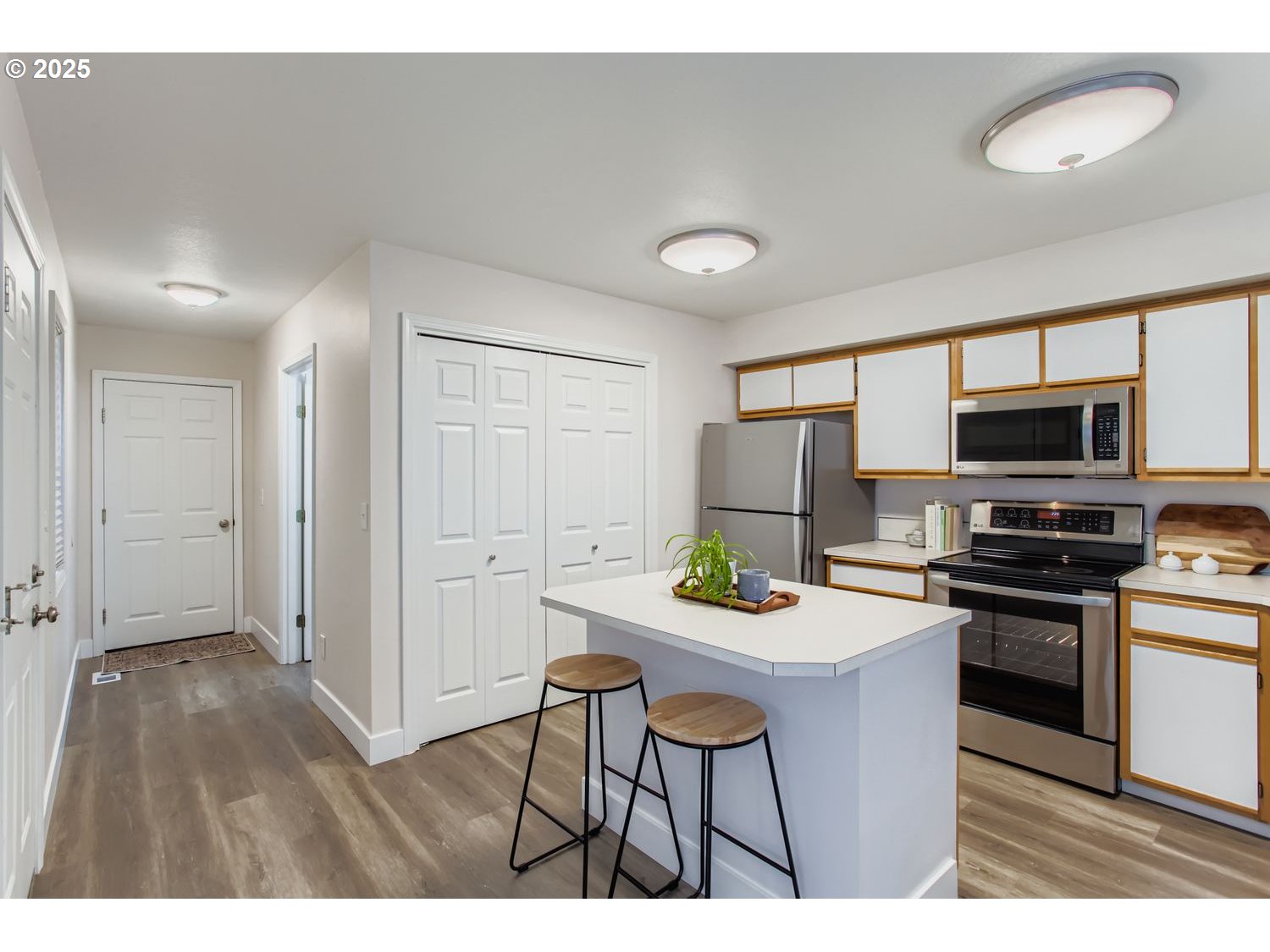 Photo #8: 436791061 Listing: Photo #8