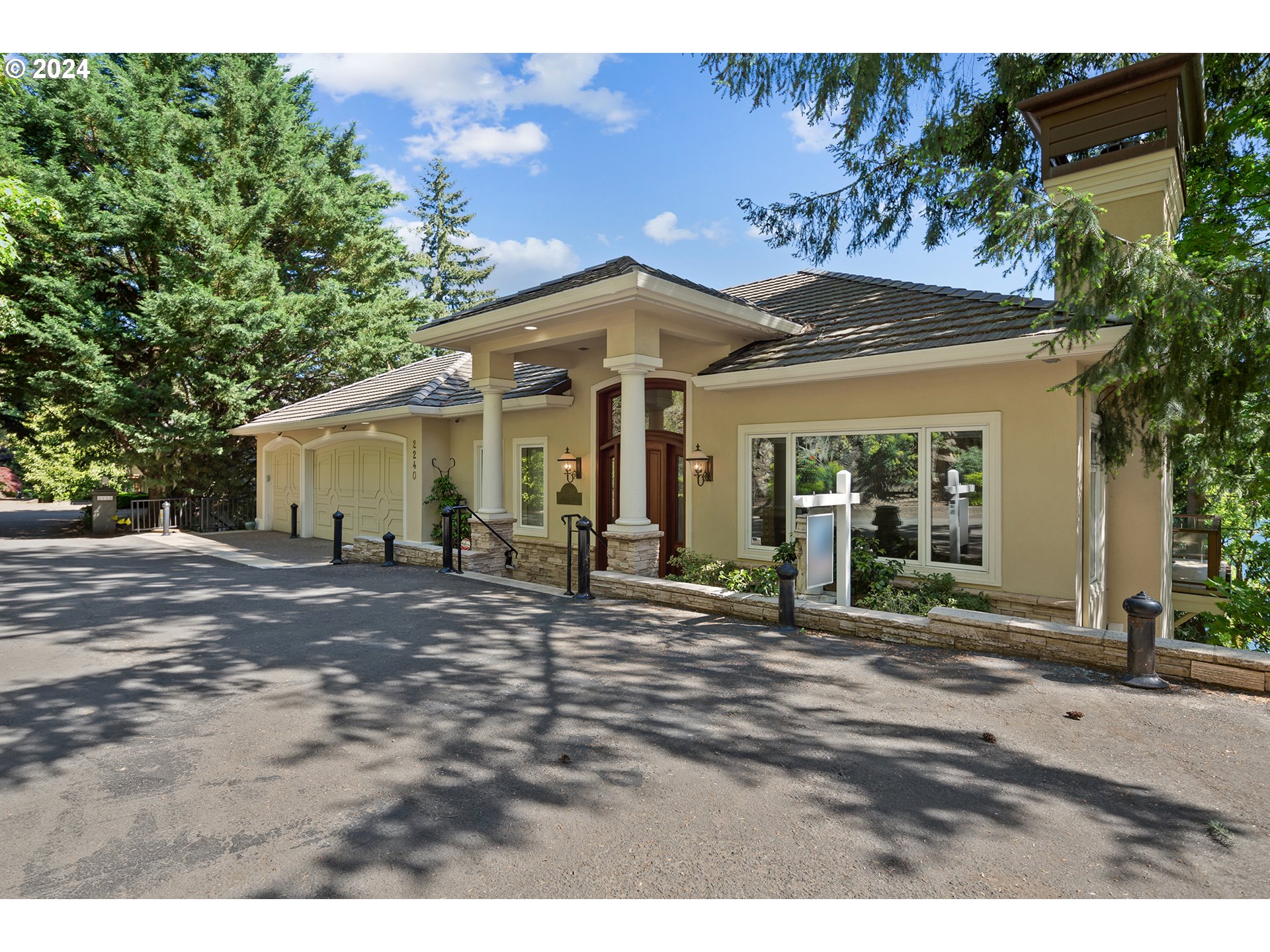 2240 SUMMIT CT, Lake Oswego, OR, 97034