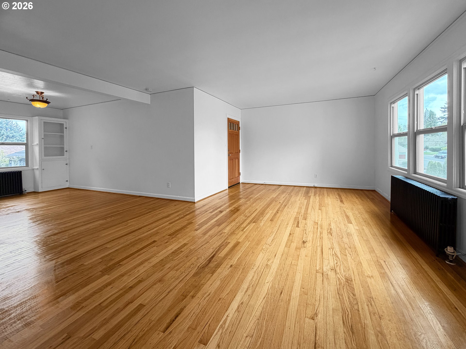 Photo #5: 437067741 Listing: Photo #5