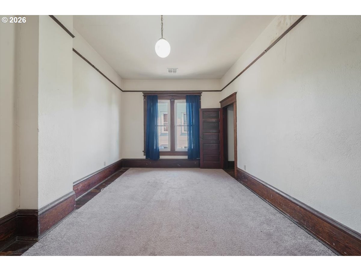 Property photo 23 of 35
