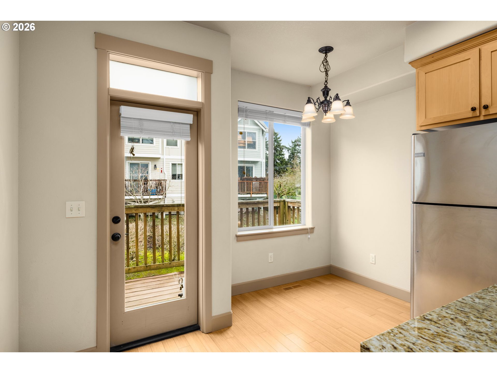 Photo #5: 438112442 Listing: Photo #5