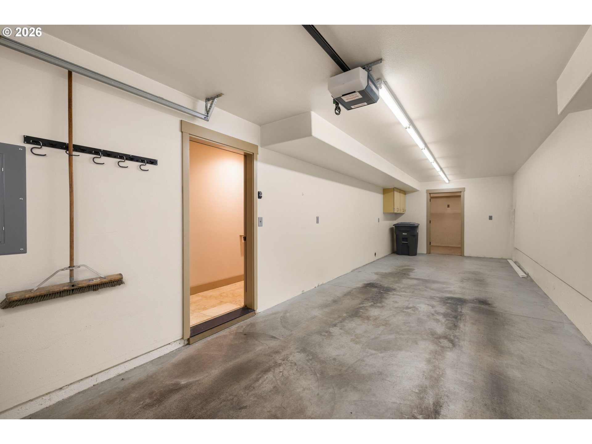 Photo #19: 438112442 Listing: Photo #19