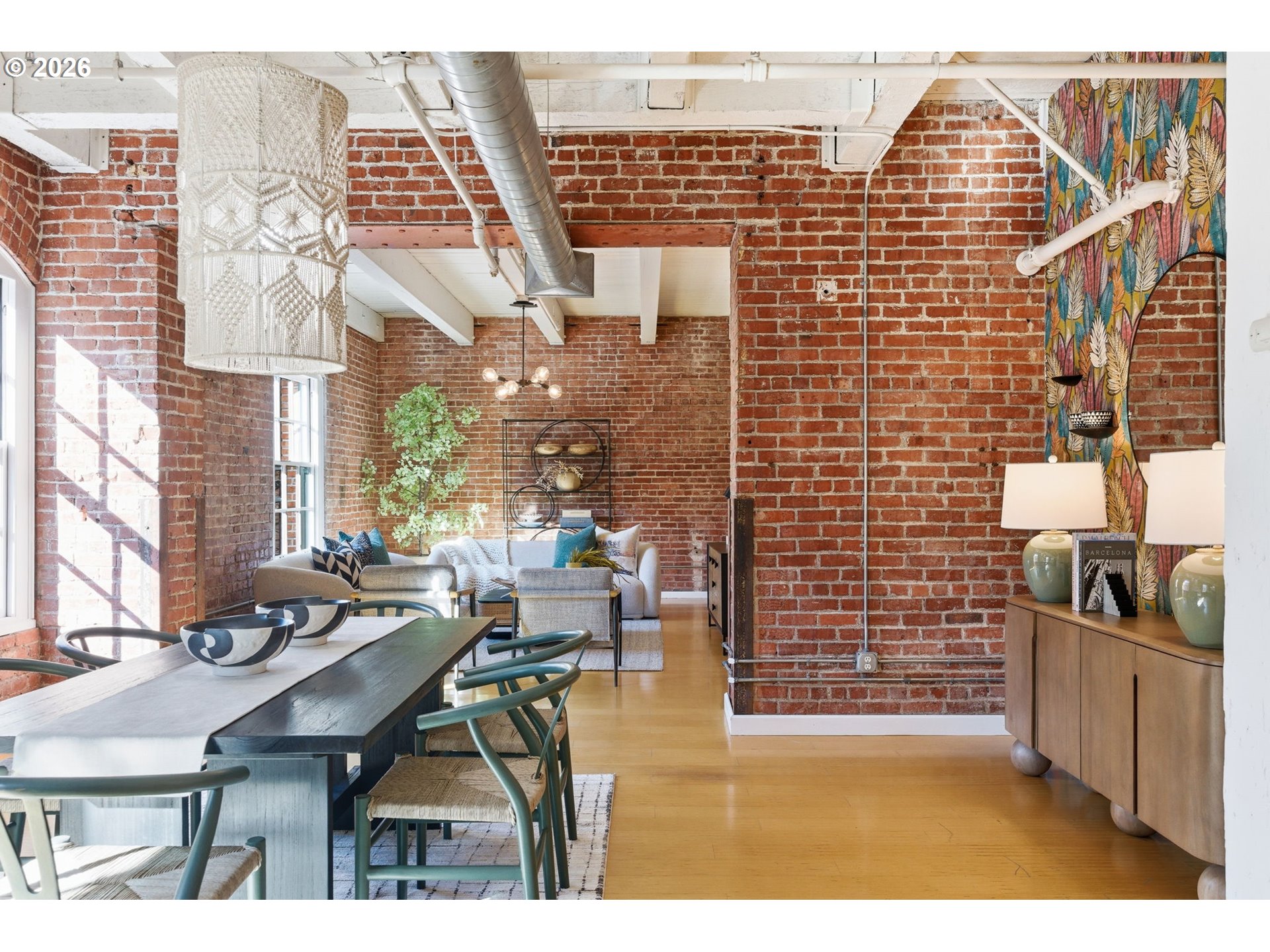 Photo #1: 439447683 Listing: Photo #1