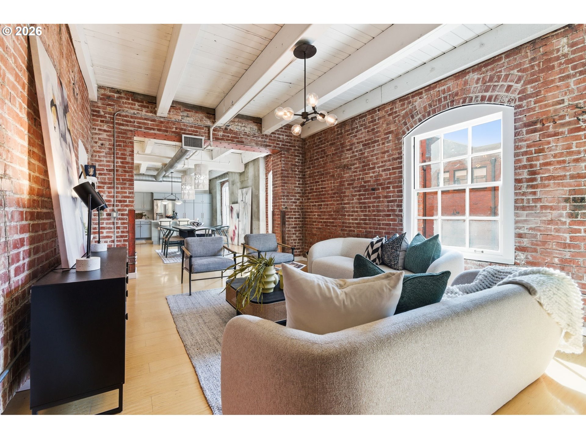 Photo #5: 439447683 Listing: Photo #5