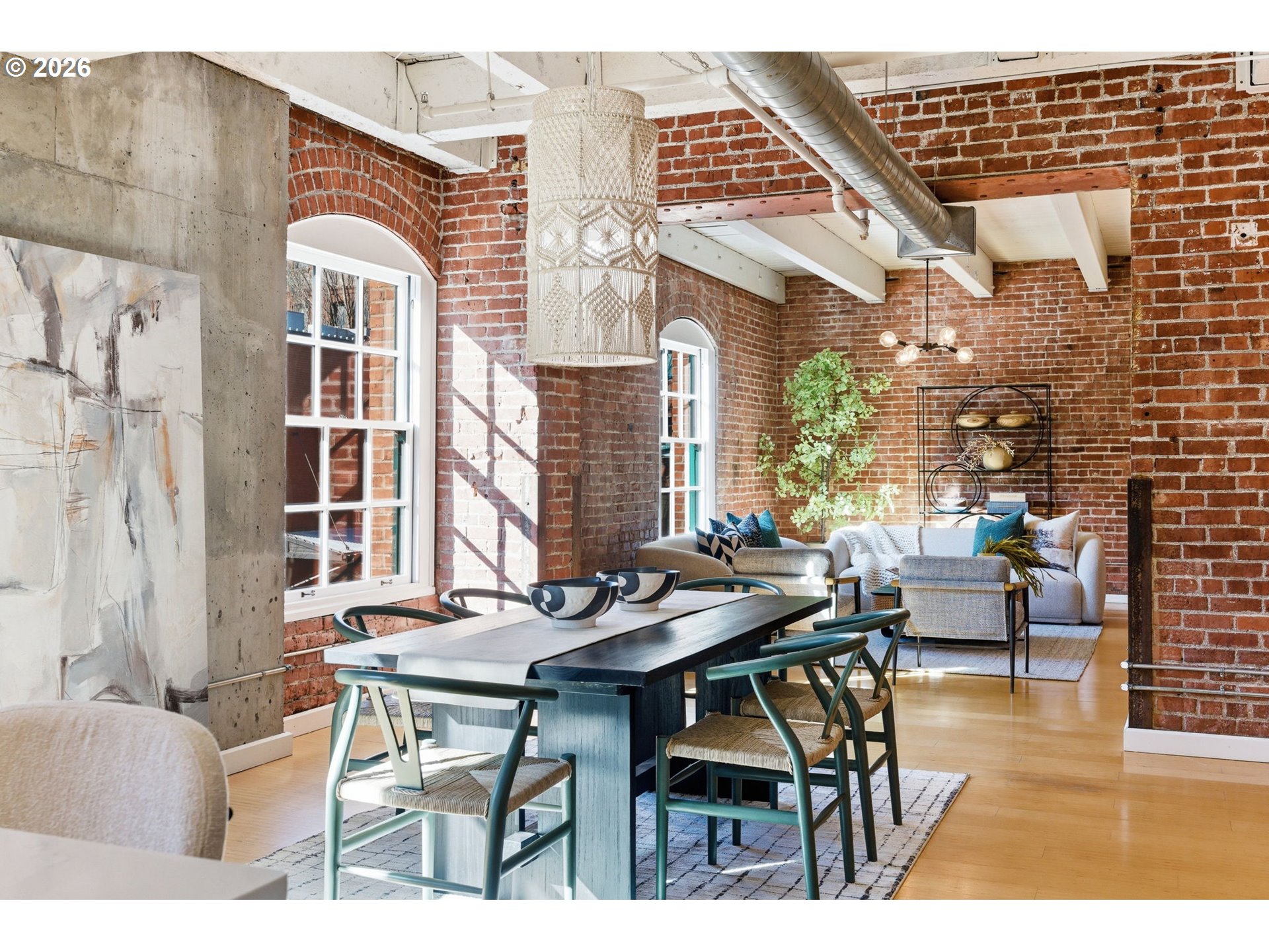 Photo #2: 439447683 Listing: Photo #2