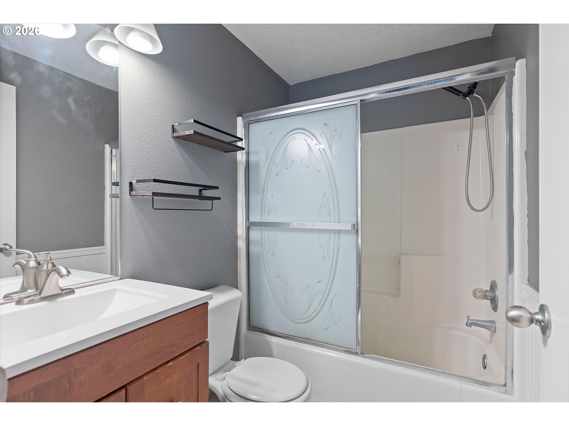 Photo #11: 440510730 Listing: Photo #11