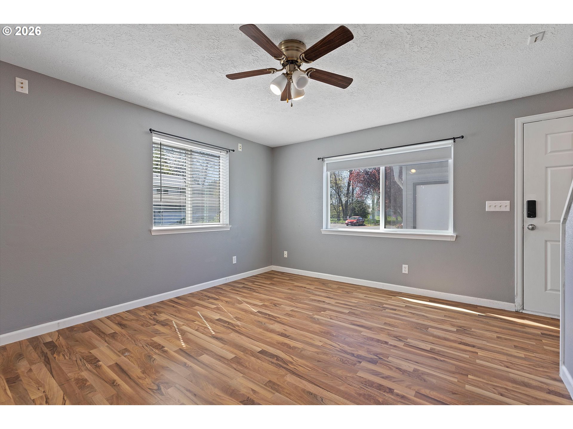 Photo #3: 440510730 Listing: Photo #3