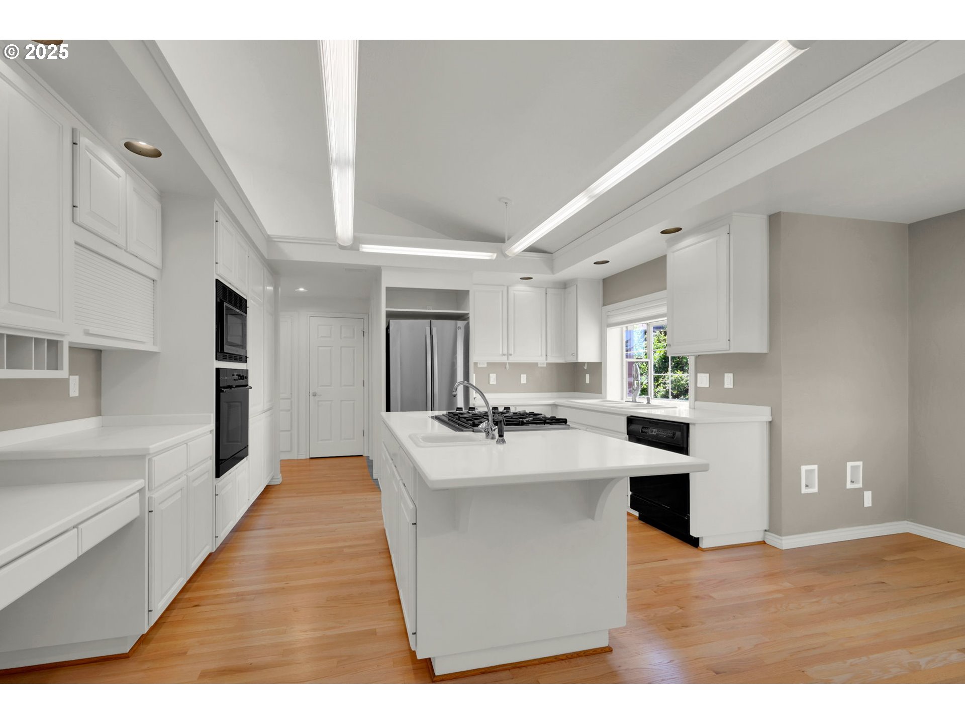 410 SPYGLASS DR, Eugene, OR, 97401