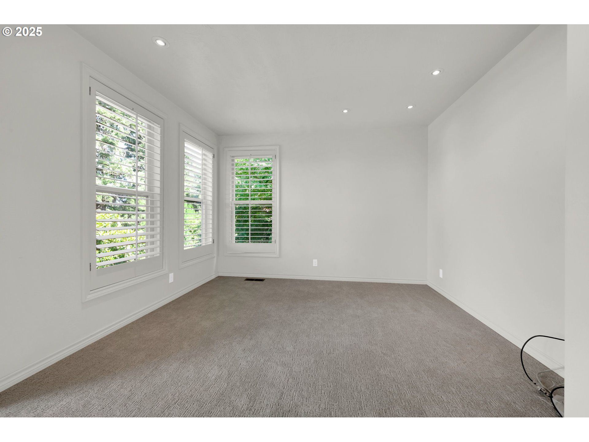 410 SPYGLASS DR, Eugene, OR, 97401