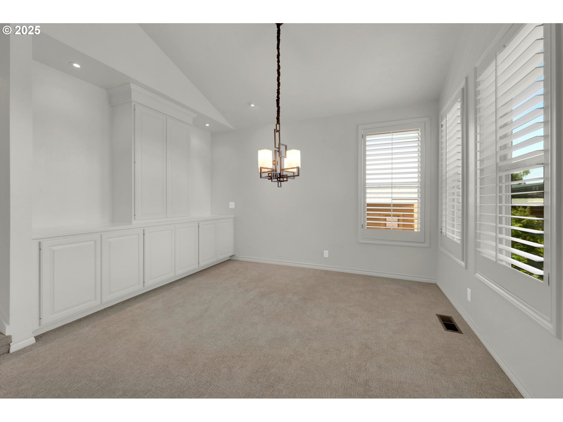 410 SPYGLASS DR, Eugene, OR, 97401