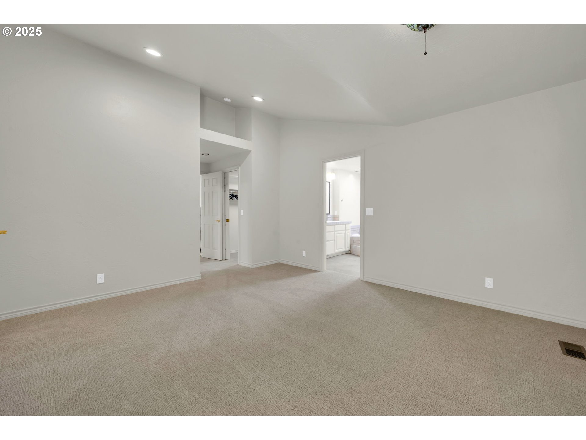 410 SPYGLASS DR, Eugene, OR, 97401