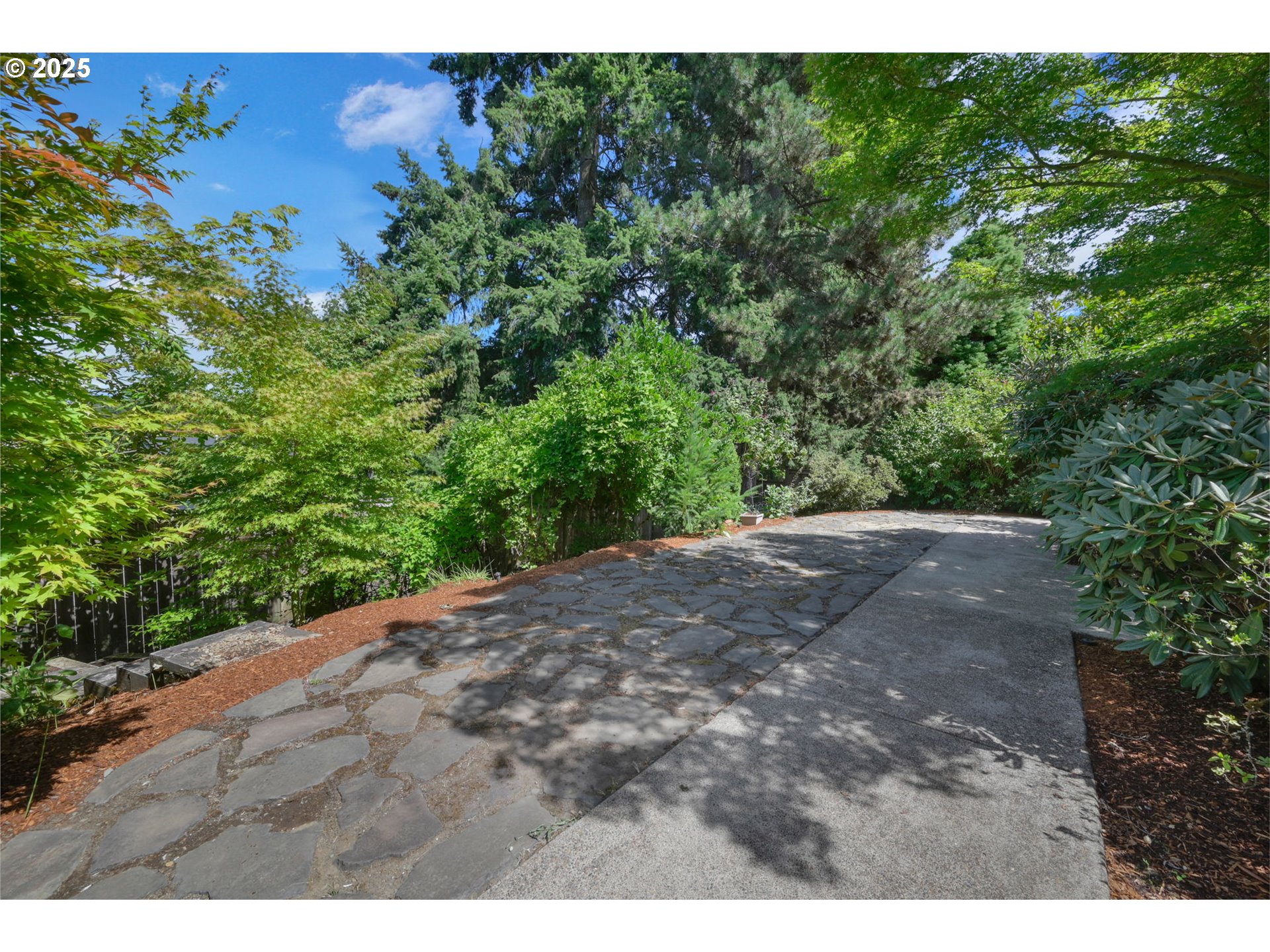 410 SPYGLASS DR, Eugene, OR, 97401