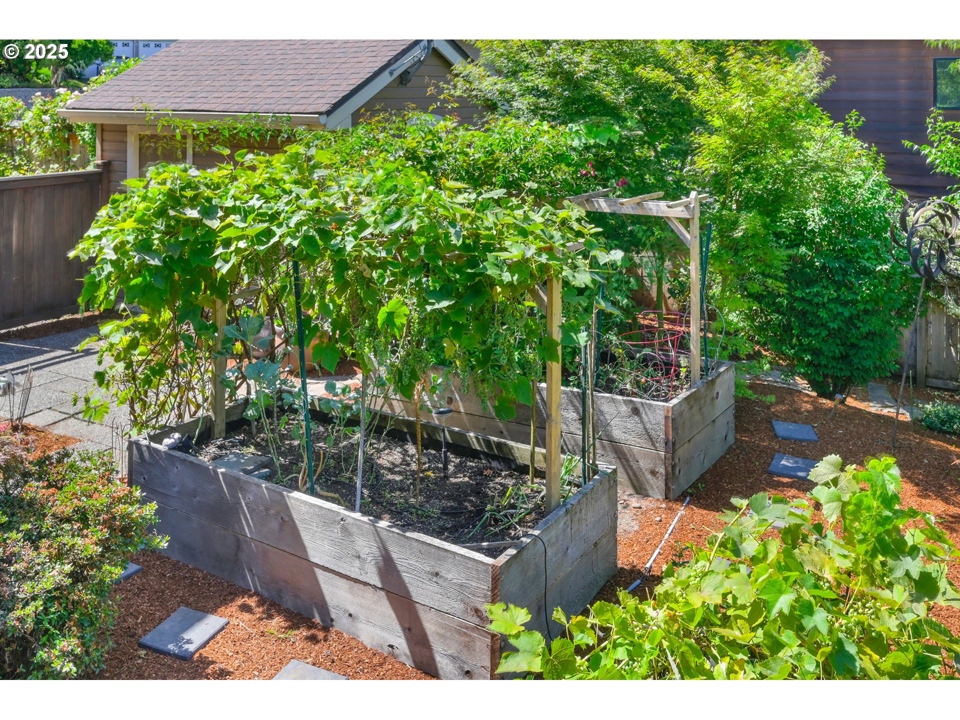 410 SPYGLASS DR, Eugene, OR, 97401