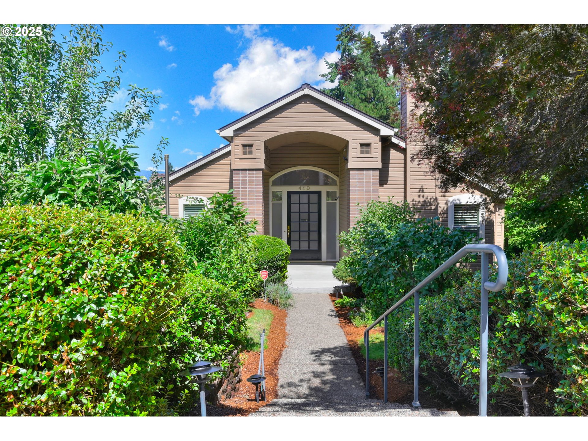 410 SPYGLASS DR, Eugene, OR, 97401