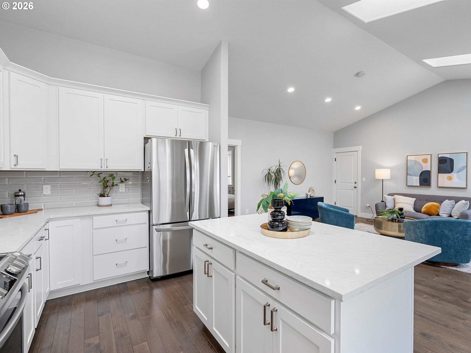 Photo #3: 441201571 Listing: Photo #3