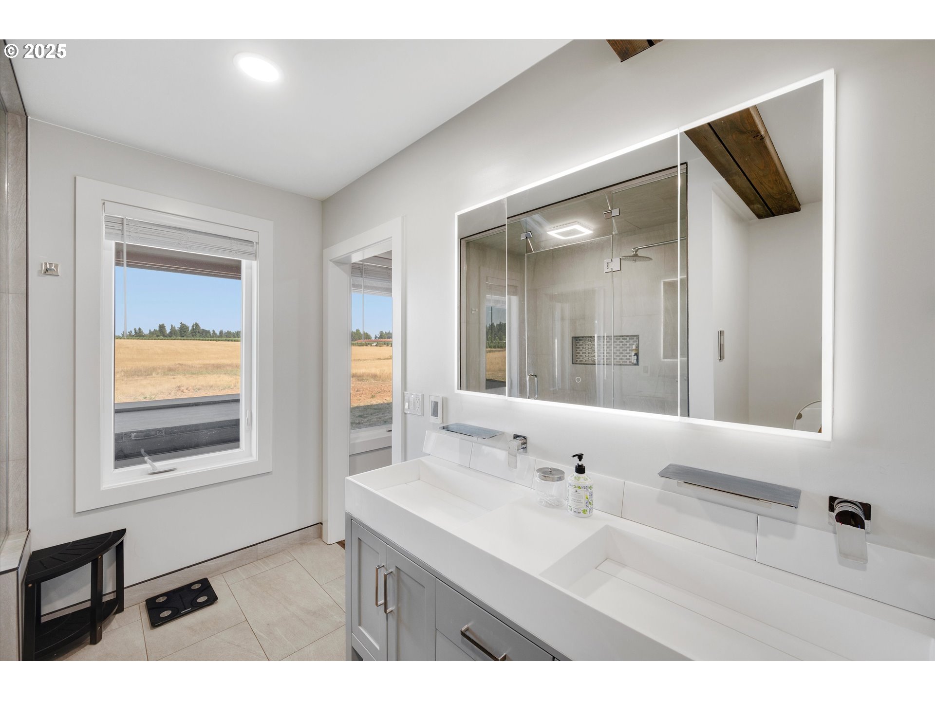 16710 S GERBER RD, Oregon City, OR, 97045