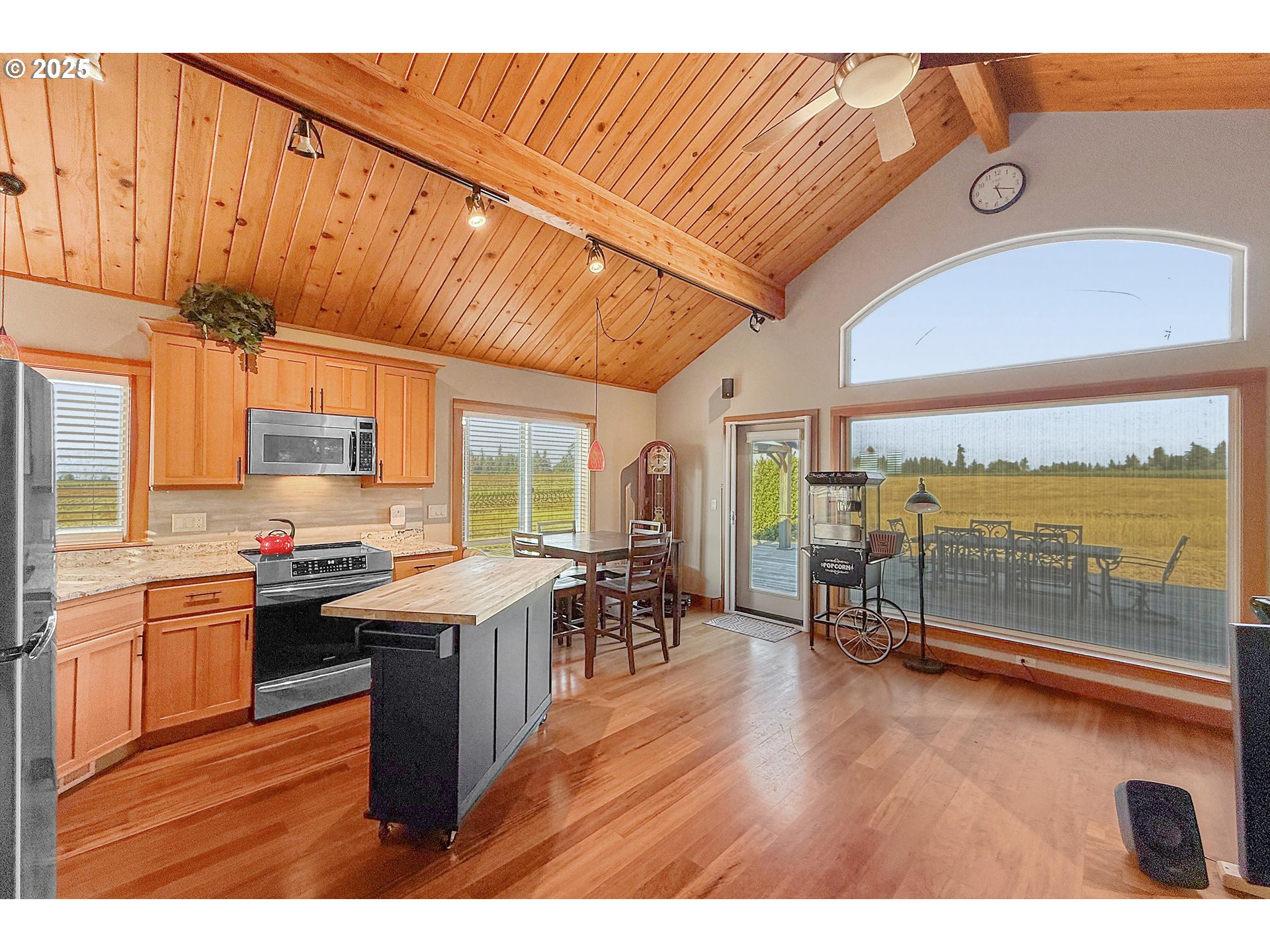 16710 S GERBER RD, Oregon City, OR, 97045