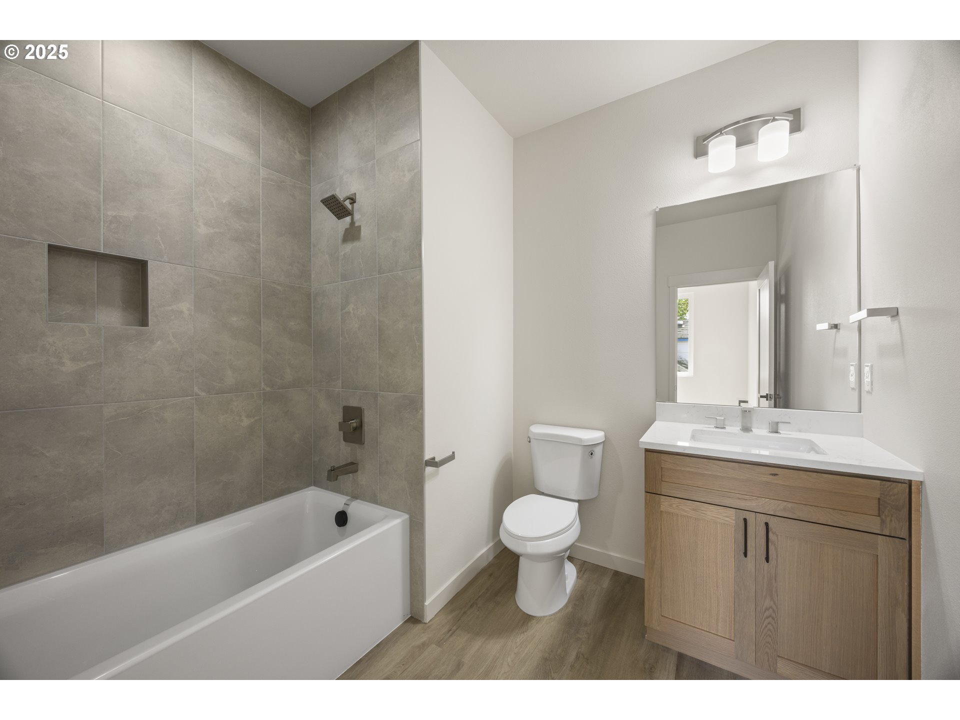 5864 N MISSOURI AVE UNIT 3, Portland, OR, 97217