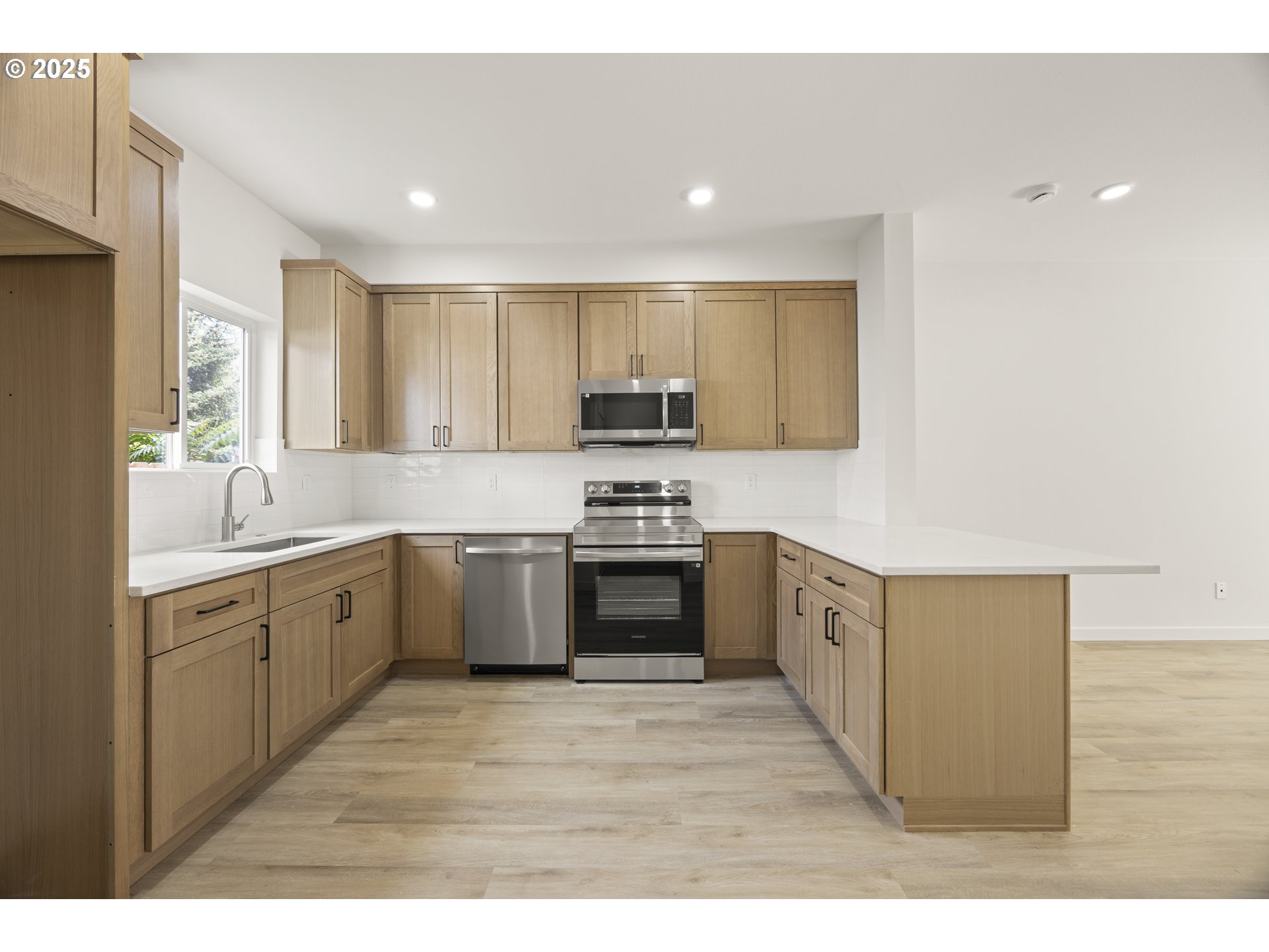 Photo #8: 443114104 Listing: Photo #8