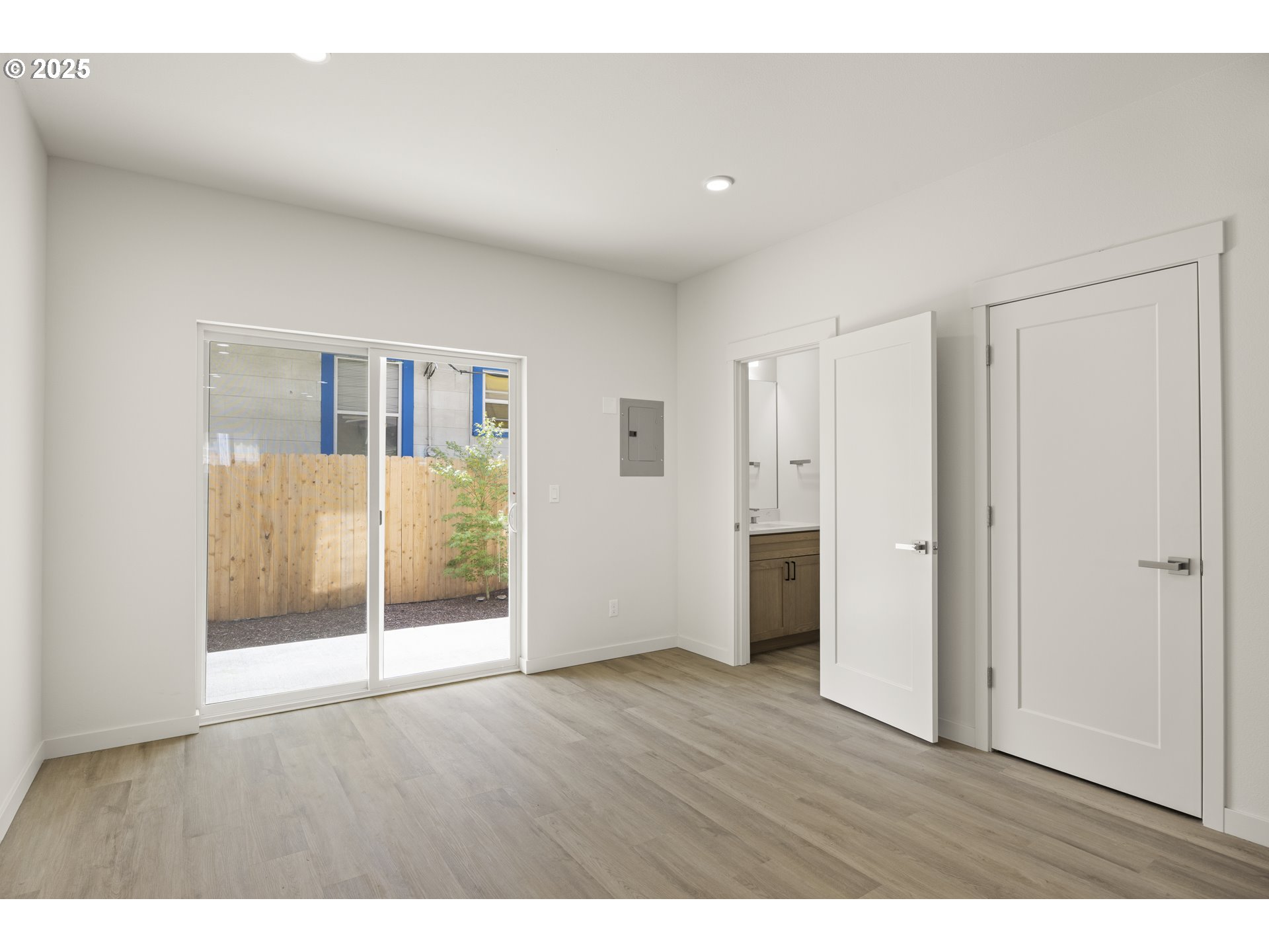 5864 N MISSOURI AVE UNIT 3, Portland, OR, 97217