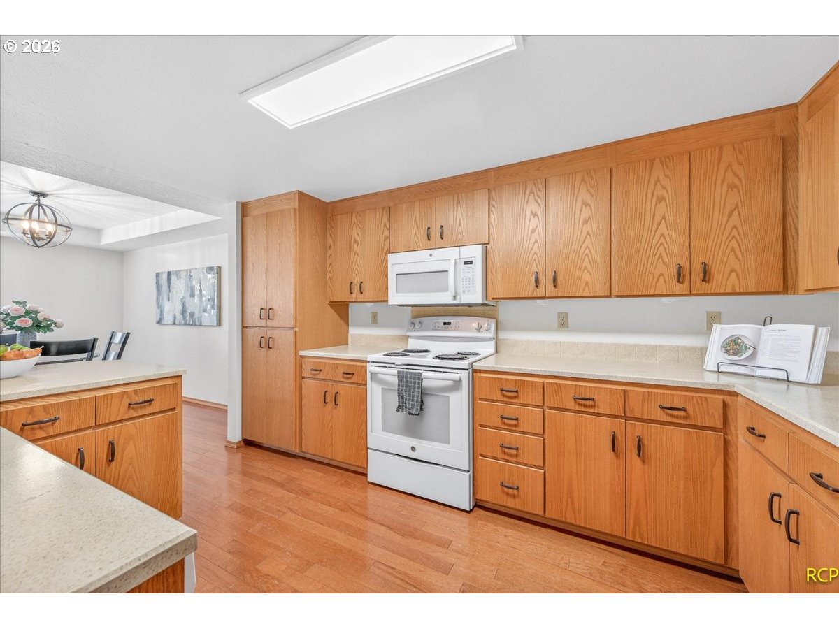 Photo #13: 443602283 Listing: Photo #13