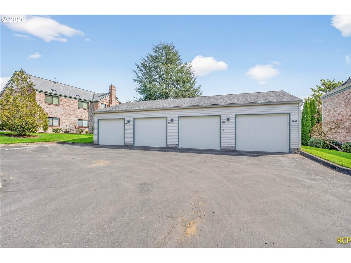 Photo #30: 443602283 Listing: Photo #30