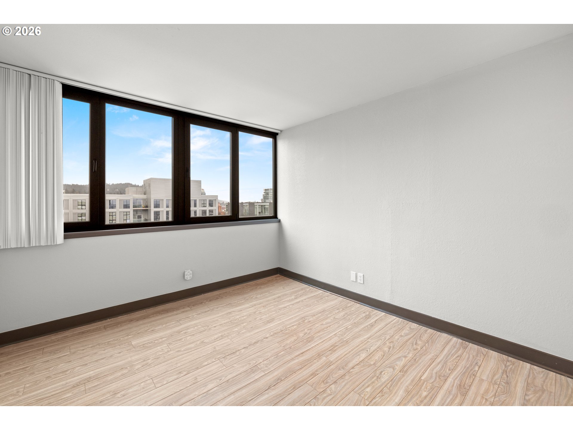 Photo #27: 444615471 Listing: Photo #27