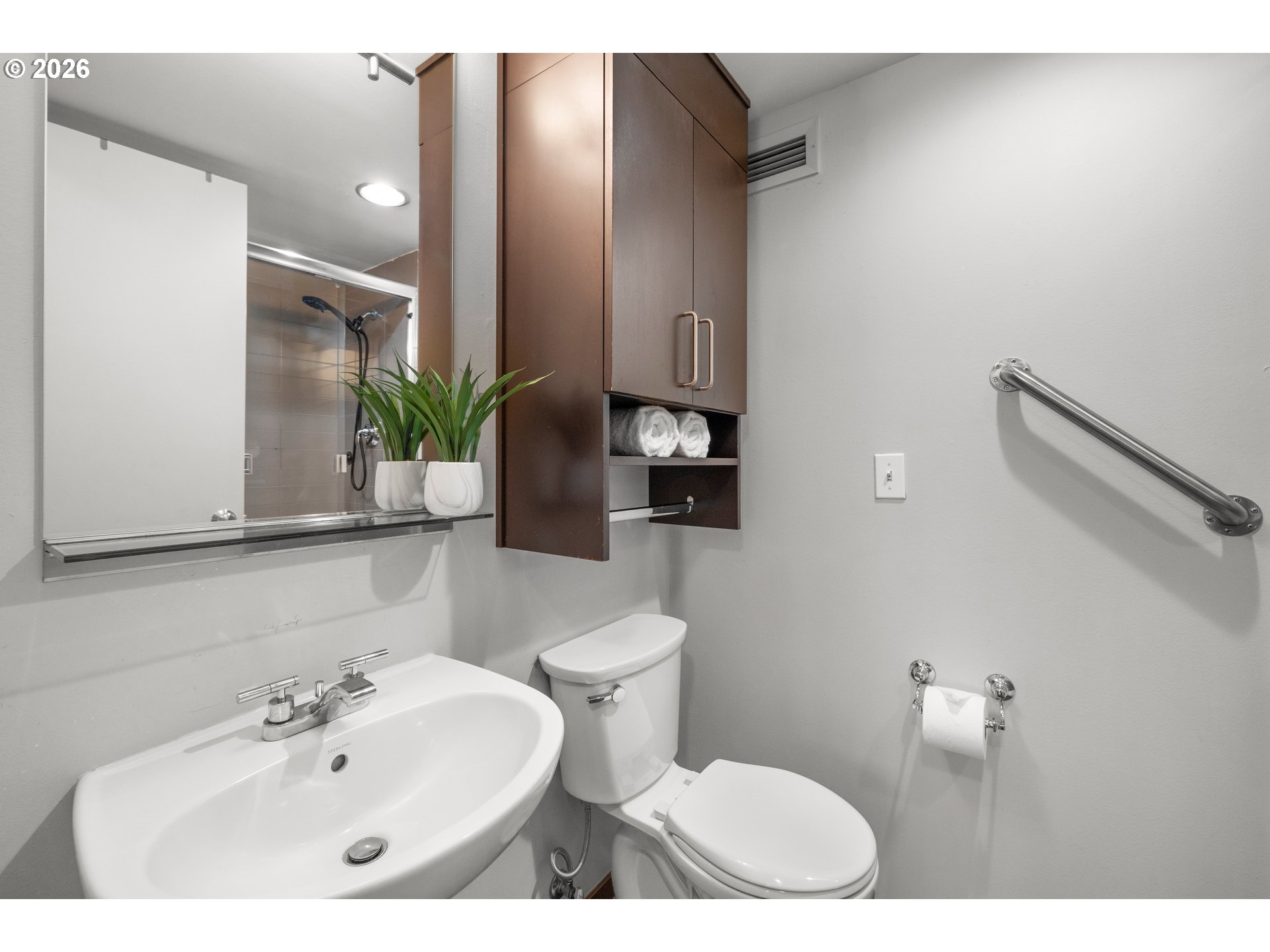 Photo #12: 444615471 Listing: Photo #12