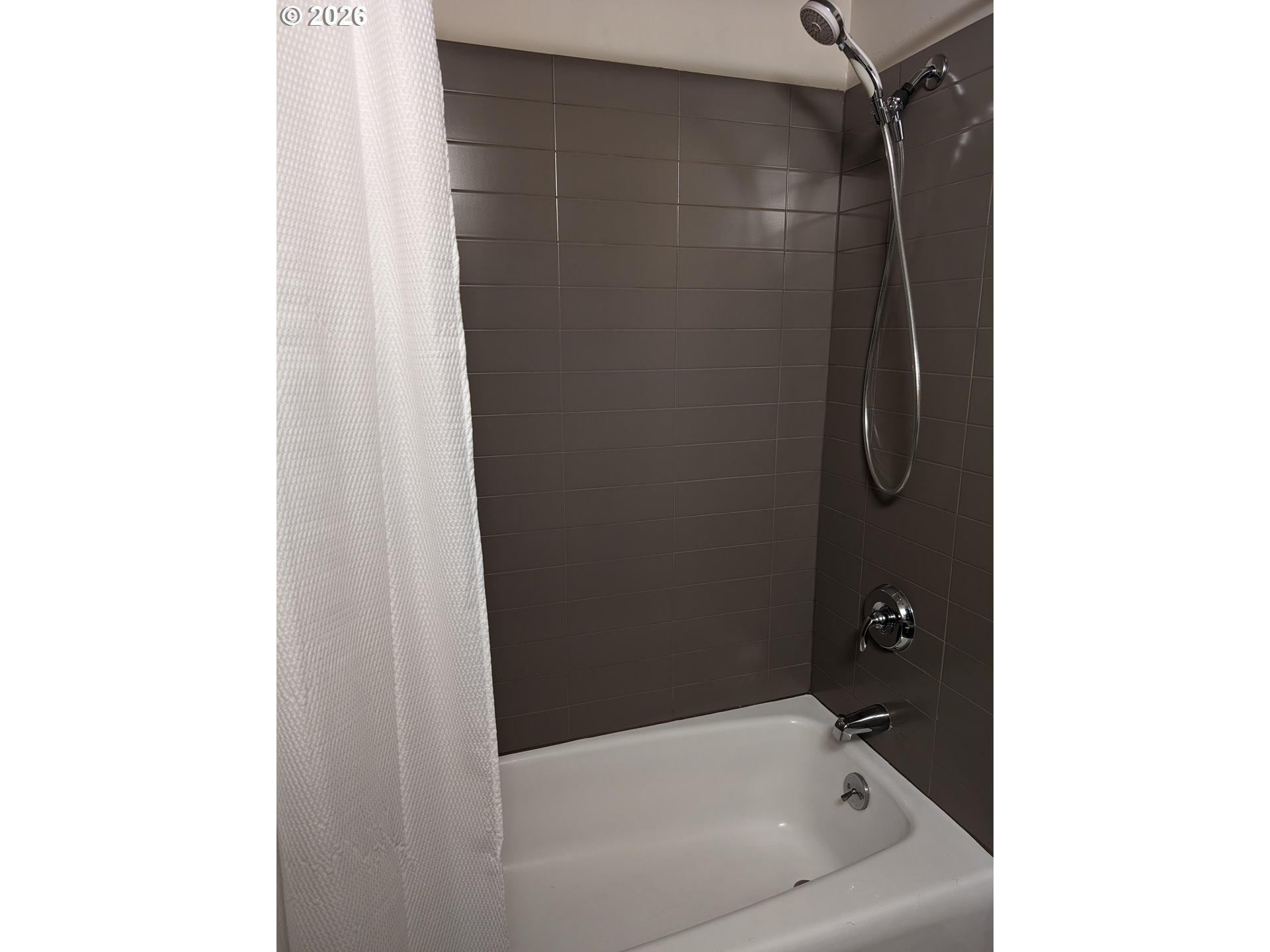 Photo #16: 444615471 Listing: Photo #16