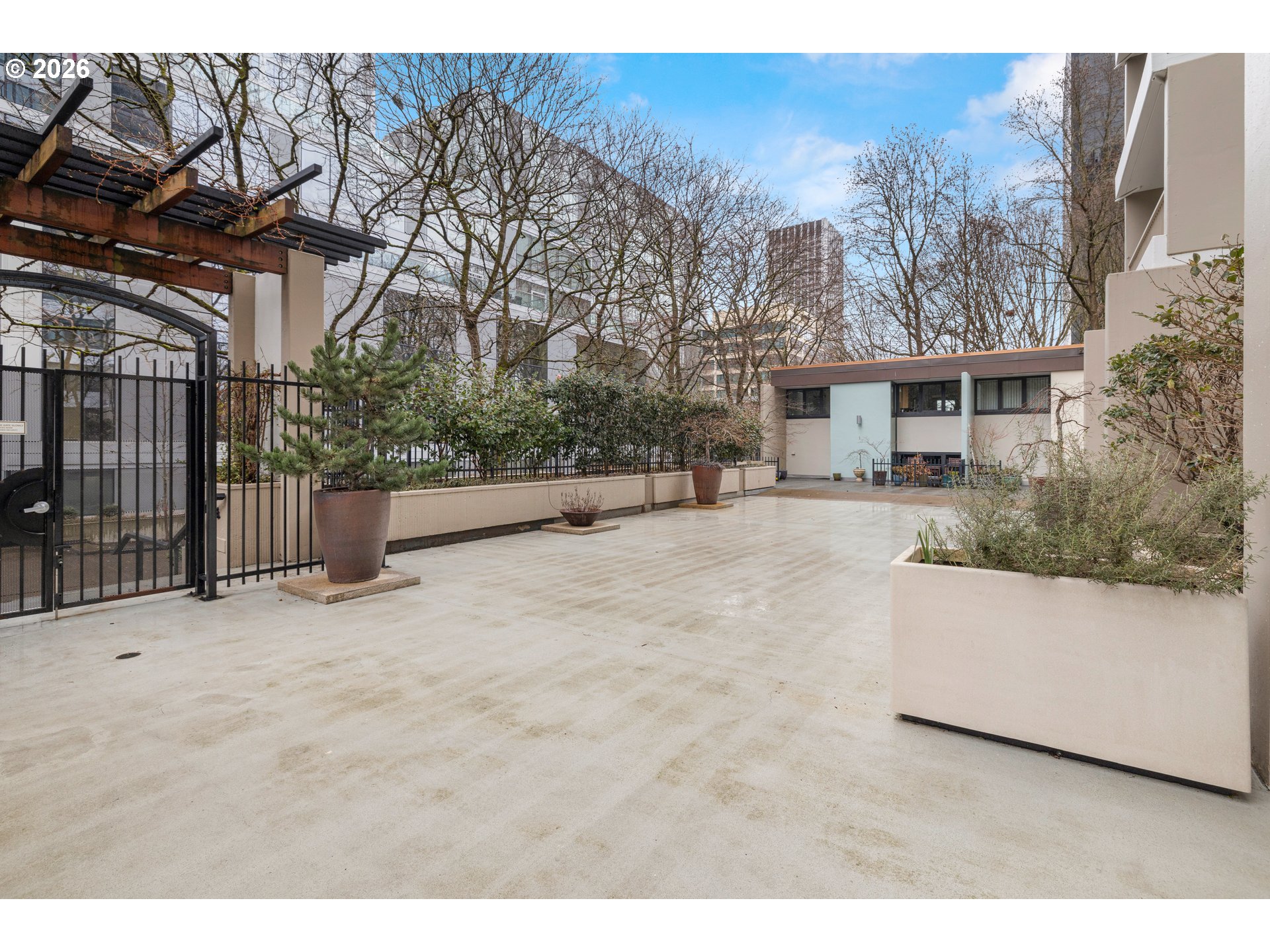 Photo #8: 444615471 Listing: Photo #8