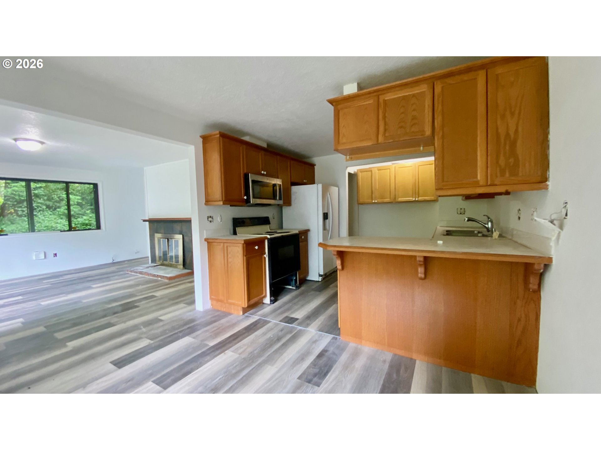 Photo #11: 444902397 Listing: Photo #11