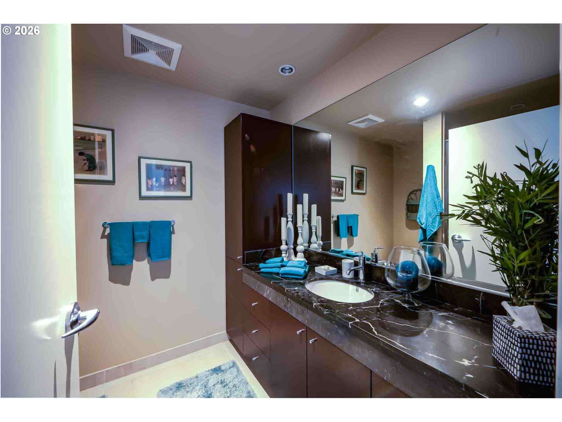 Photo #8: 446098061 Listing: Photo #8