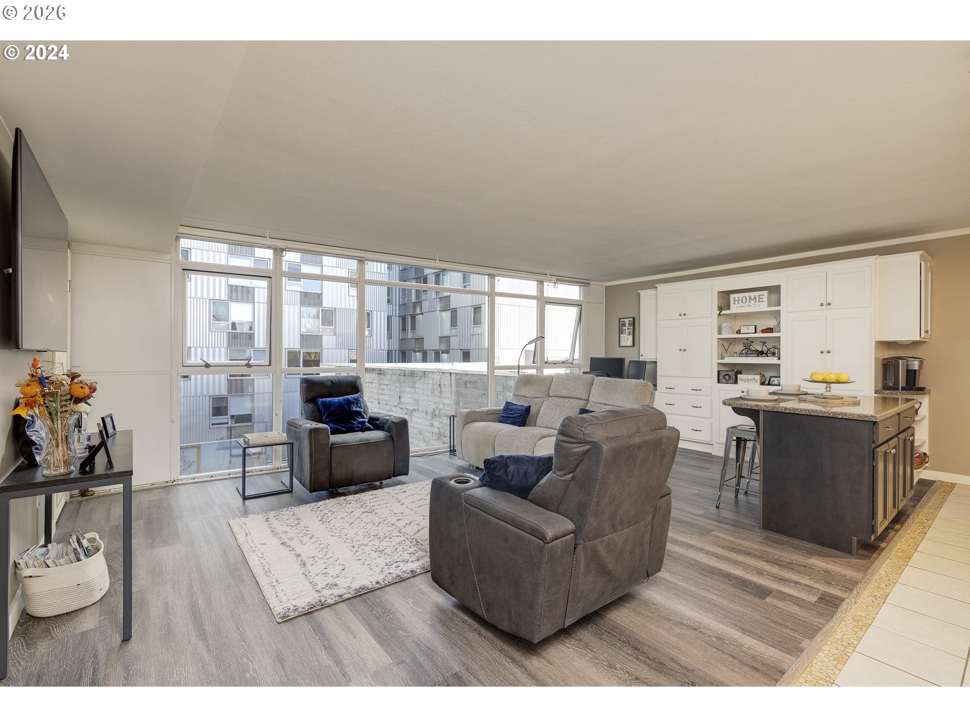 Photo #3: 446375542 Listing: Photo #3