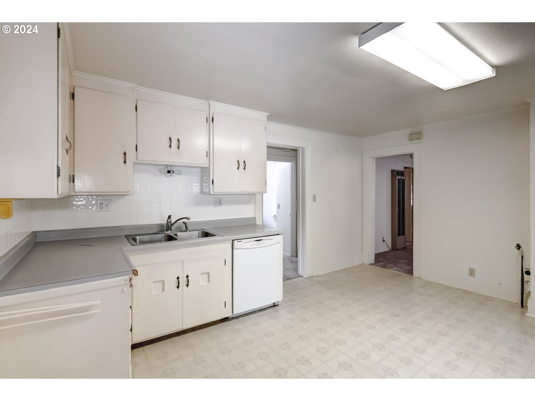 844 SE CEDAR ST, Hillsboro, OR, 97123 844 SE CEDAR ST, Hillsboro, OR, 97123