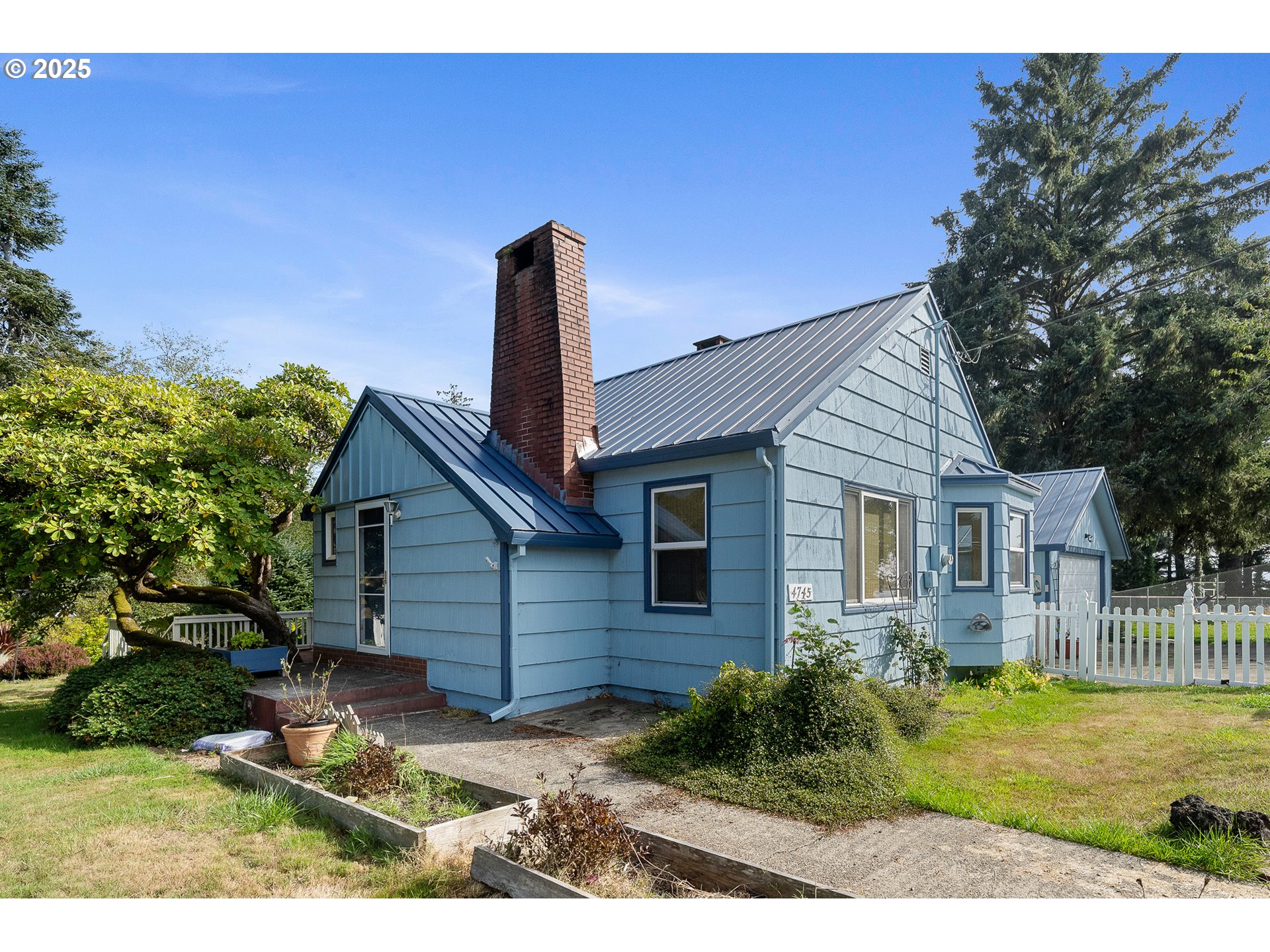 2488 NORTHAMPTON, Eugene, OR, 97404