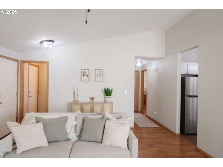 Photo #13: 447159551 Listing: Photo #13