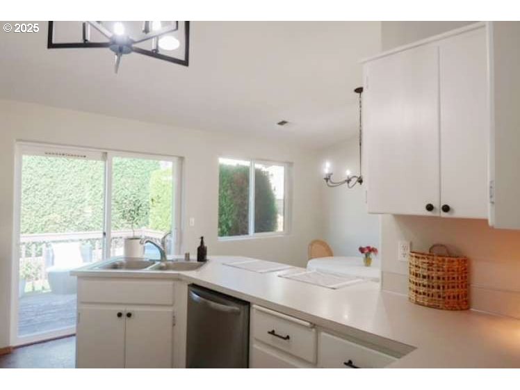 Photo #20: 447159551 Listing: Photo #20