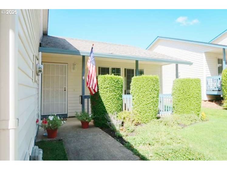 Photo #5: 447159551 Listing: Photo #5