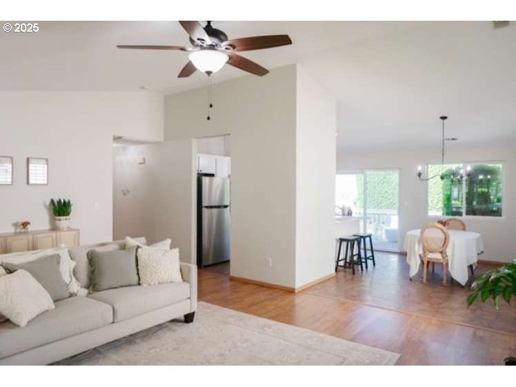 Photo #6: 447159551 Listing: Photo #6