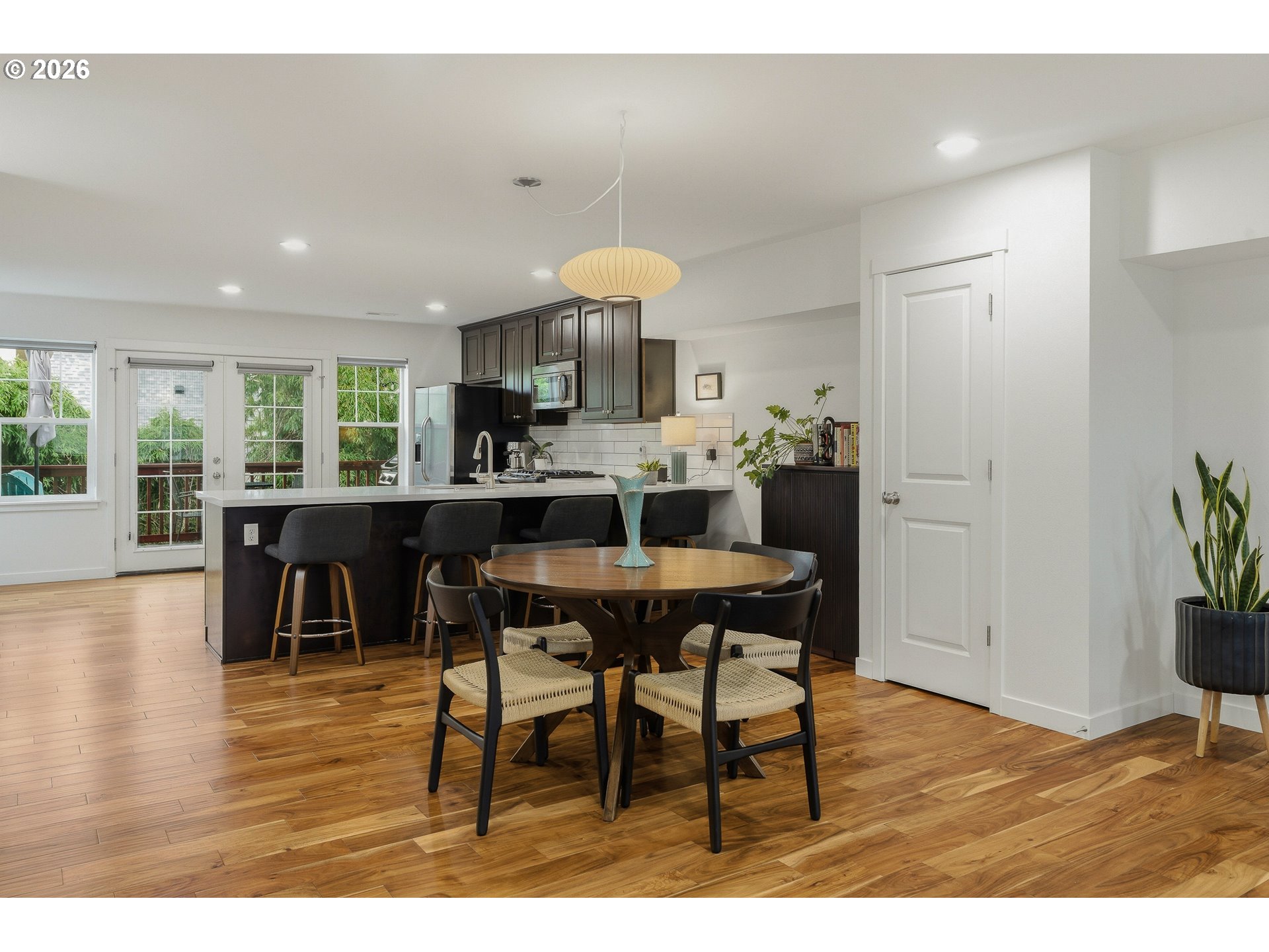 Photo #2: 447833581 Listing: Photo #2