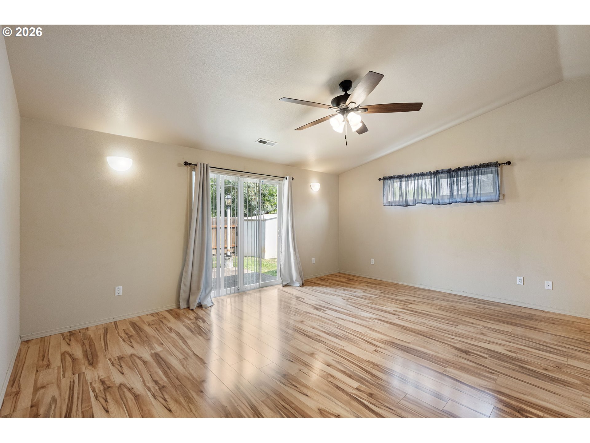 Property photo 23 of 40