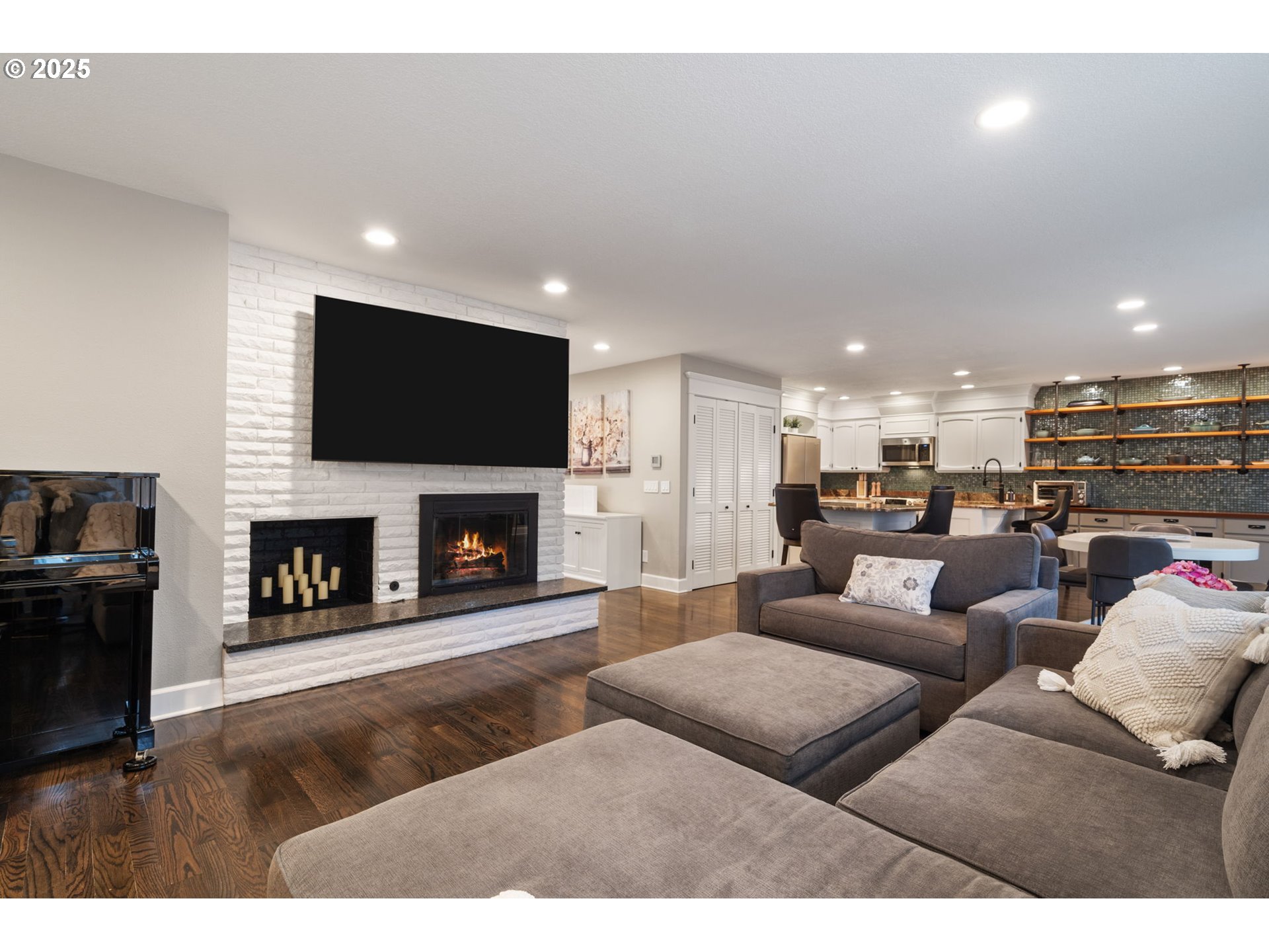 6275 CLUBHOUSE CIR, West Linn, OR, 97068