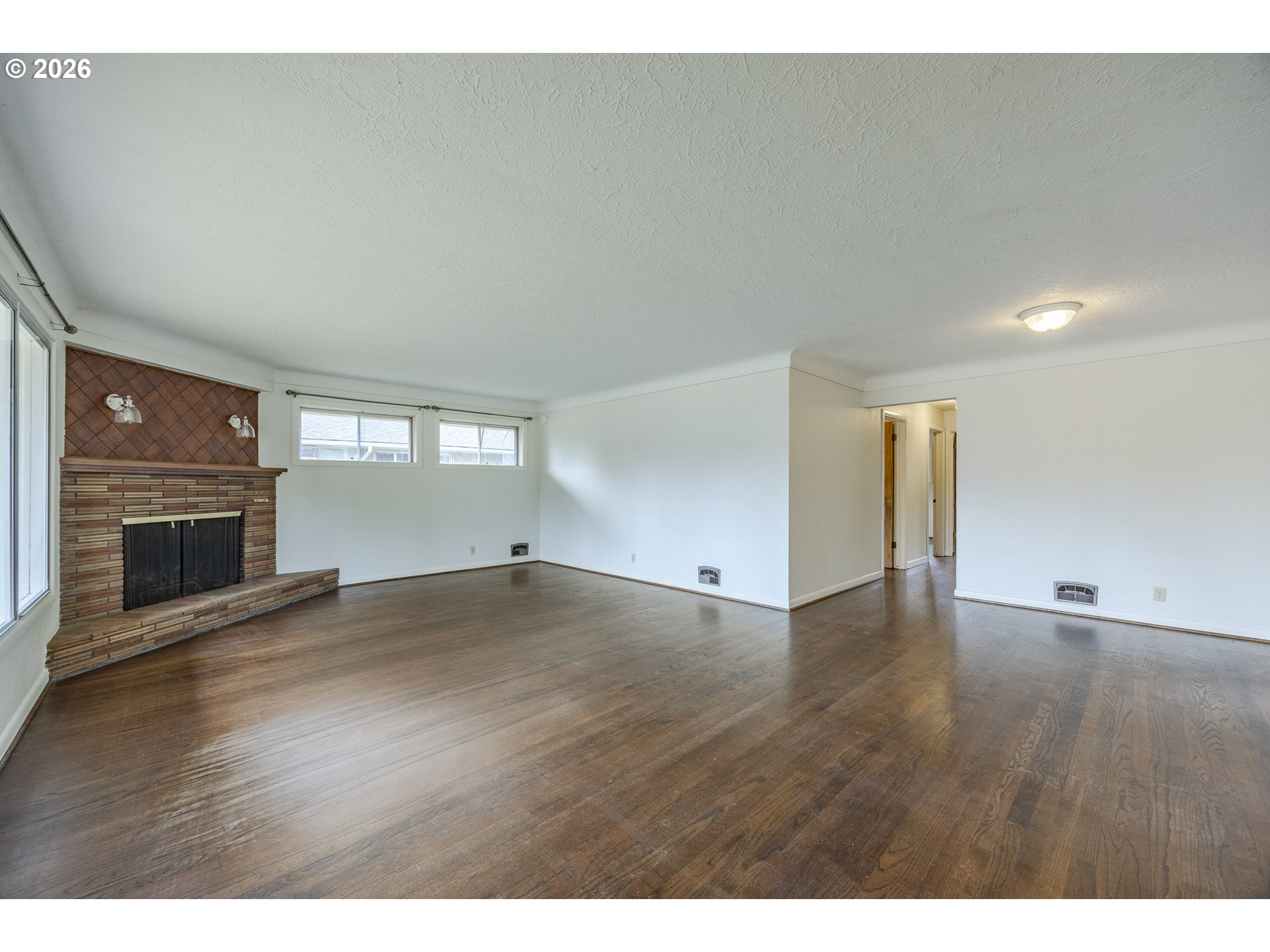 Property photo 6 of 36
