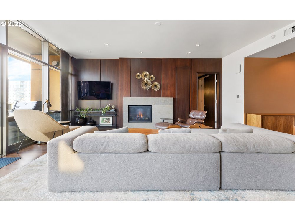 Photo #9: 448562985 Listing: Photo #9