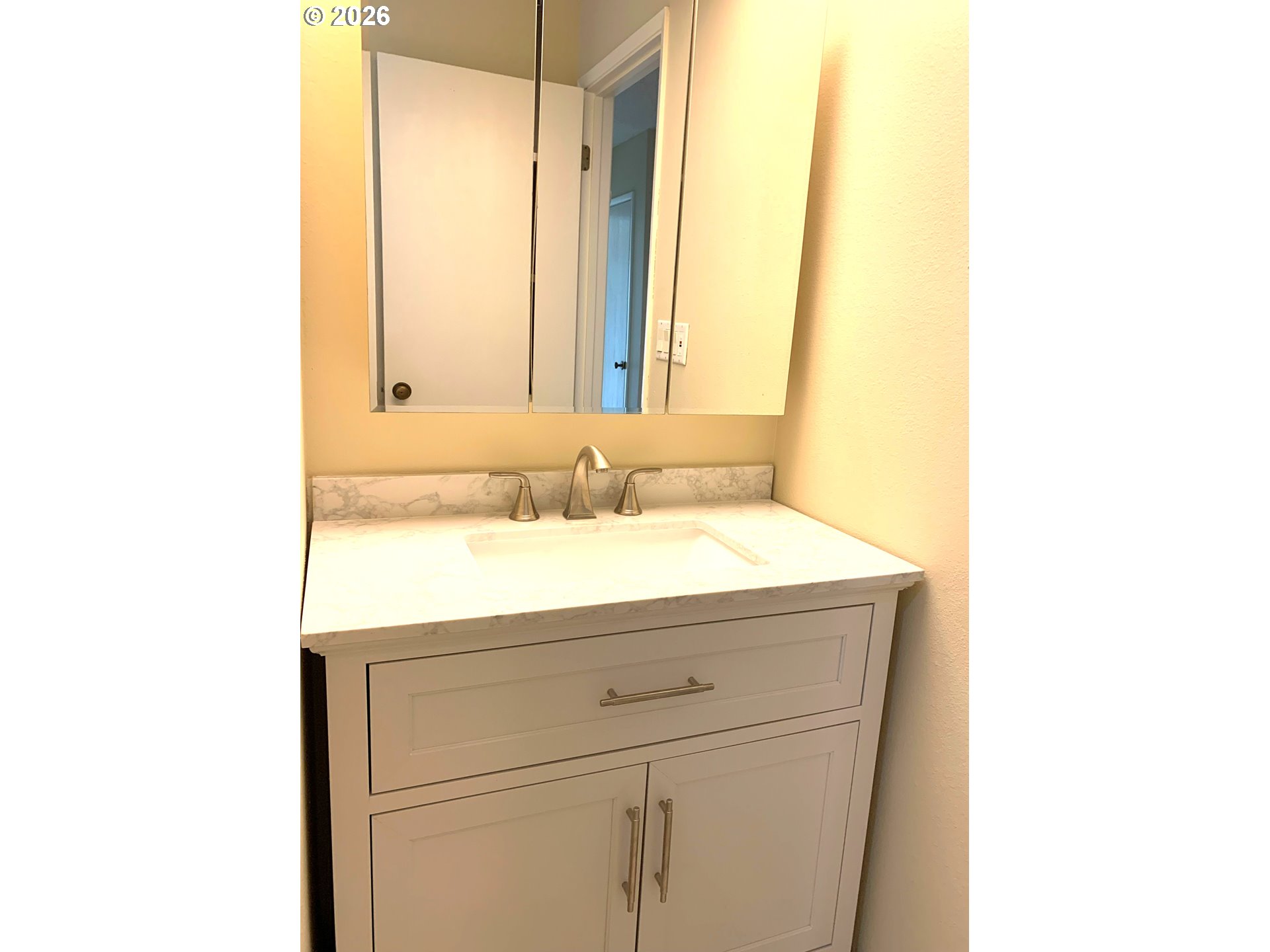 Photo #15: 448667955 Listing: Photo #15